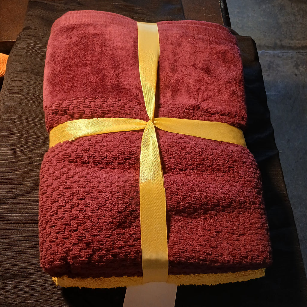 New 2-Pc 100% Cotton Bath Towel Set - 27 x 54 in. - Bargain Bin Home Collection, Yellow, and Maroon